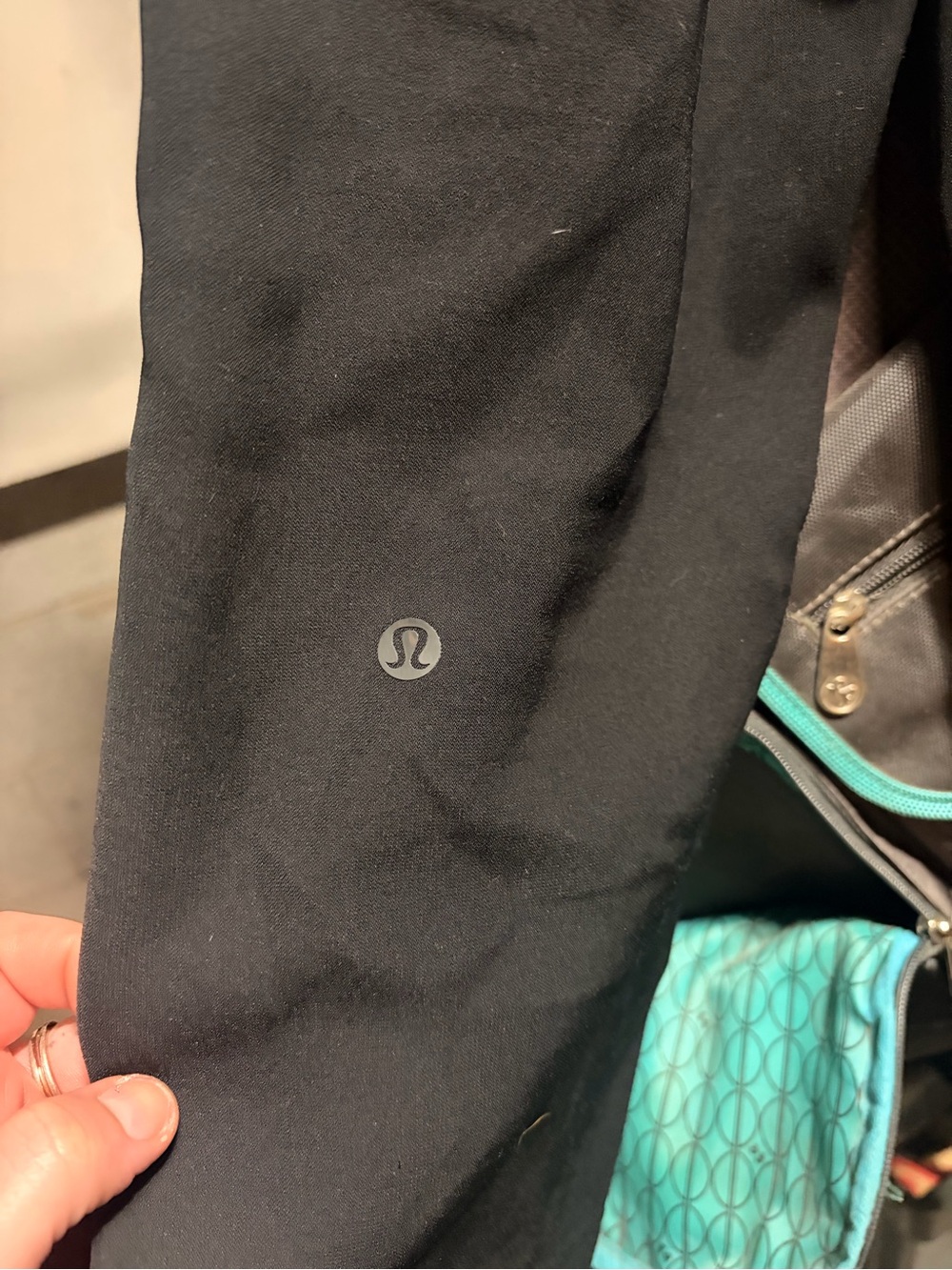 Lululemon Keep Moving Crop High Rise Active Drawstring Pants - Size 4 - Black